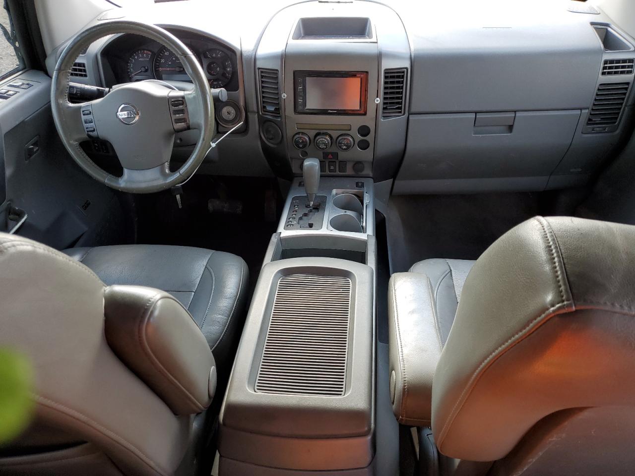 2007 Nissan Titan - Image 8
