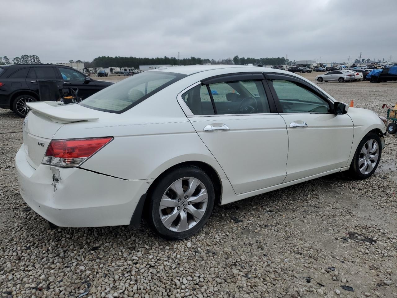 2009 Honda Accord - Image 3