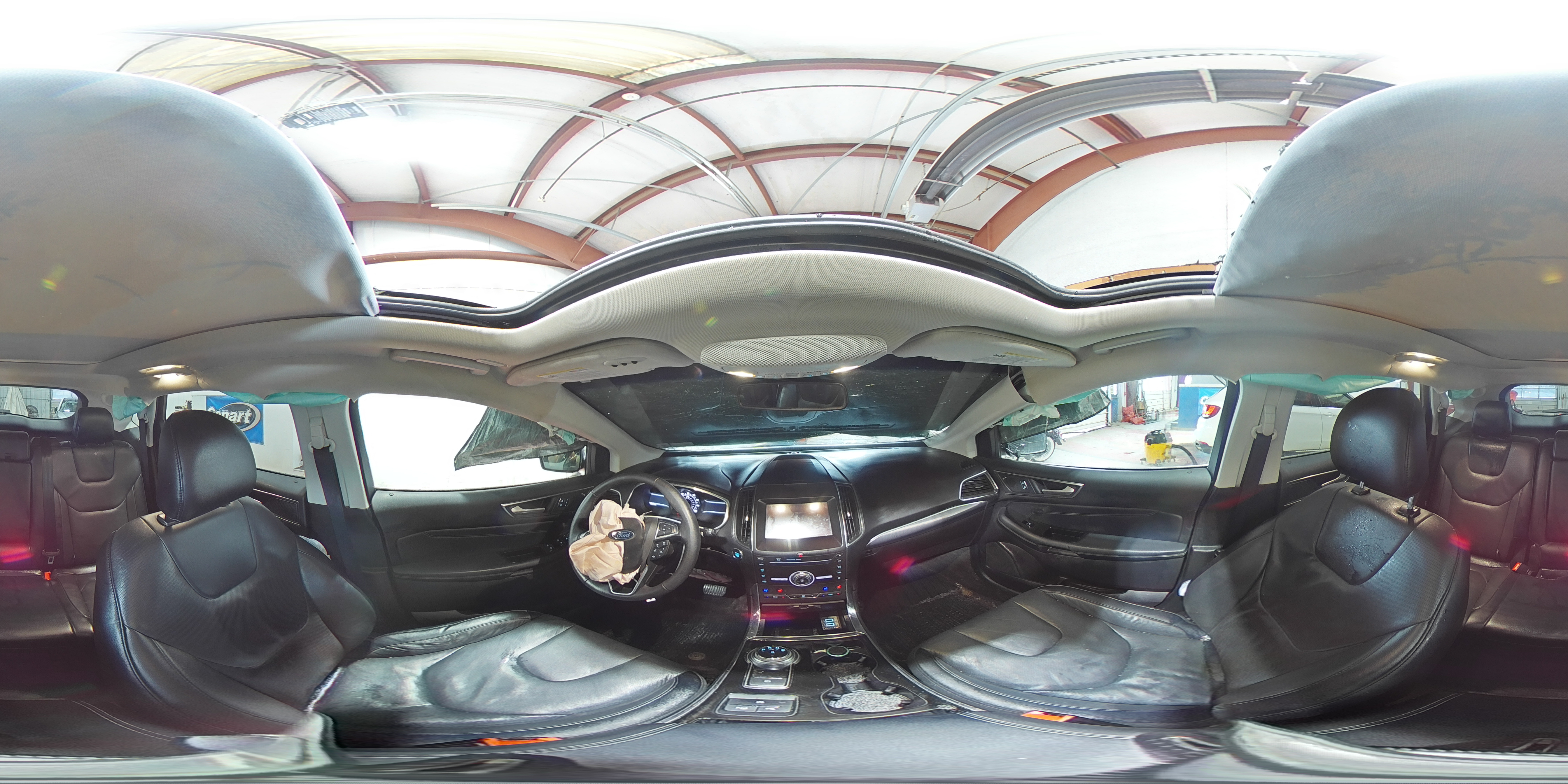 2019 Ford Edge - Image 16