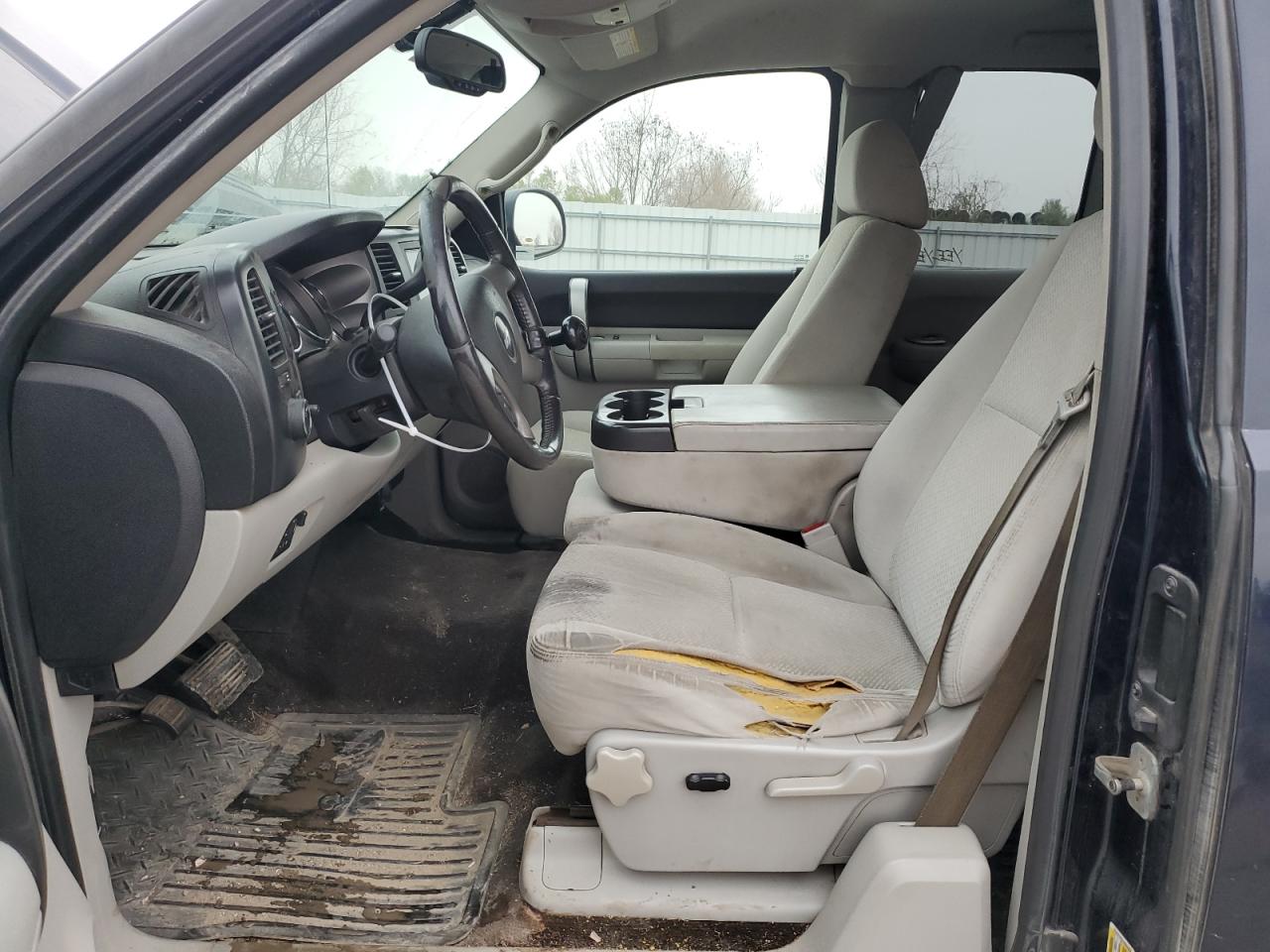 2007 Chevrolet Silverado - Image 7