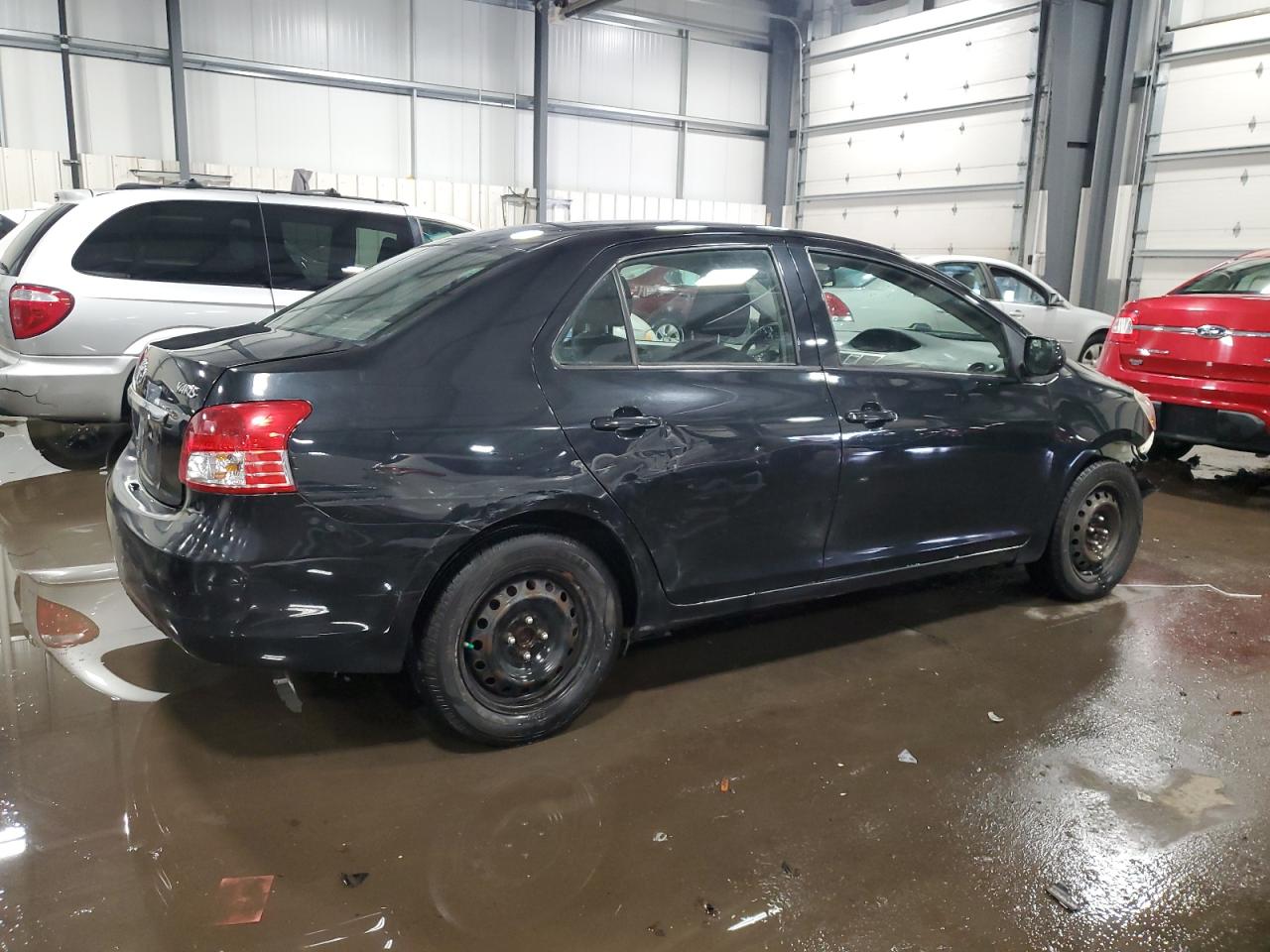 2012 Toyota Yaris - Image 3