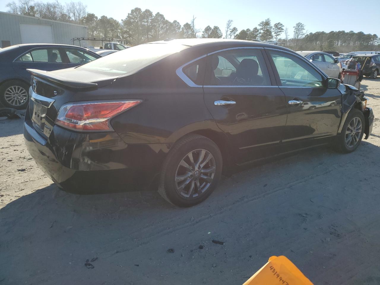 2015 Nissan Altima - Image 3