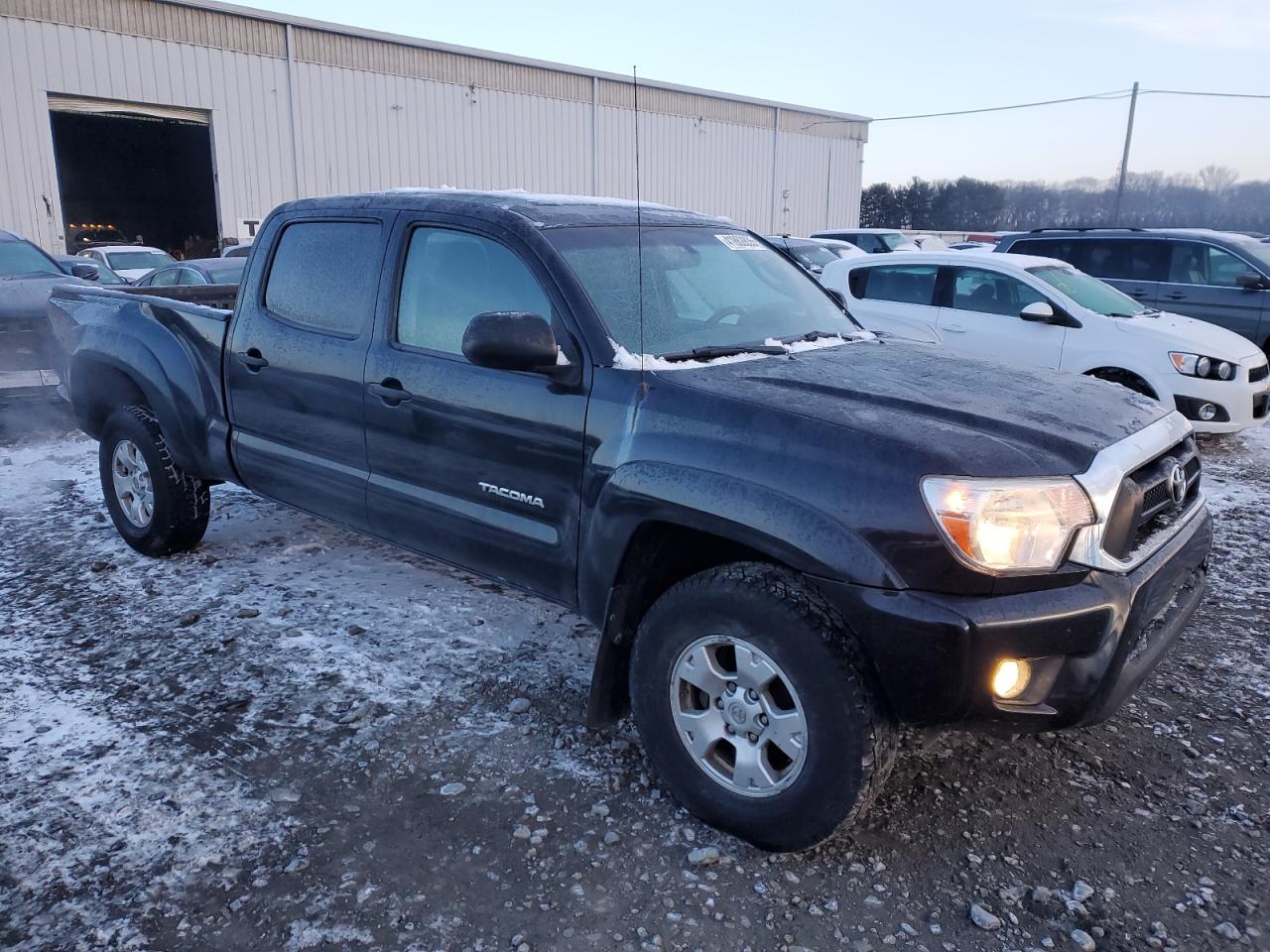2013 Toyota Tacoma - Image 4