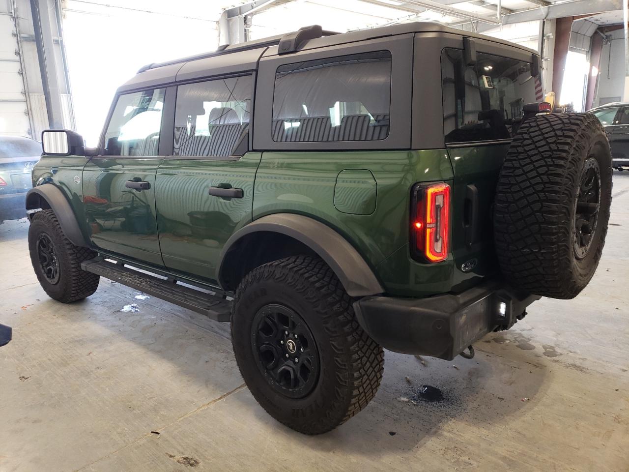 2022 Ford Bronco - Image 2