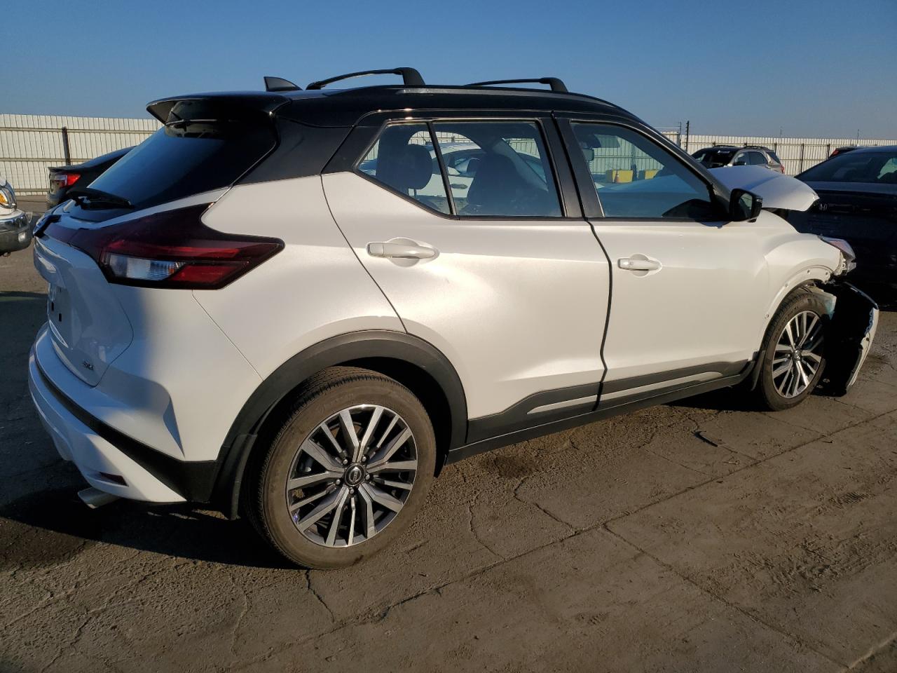 2021 Nissan Kicks - Image 3