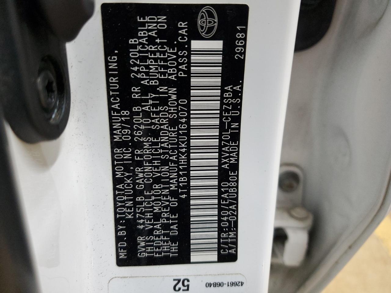 2019 Toyota Camry - Image 12