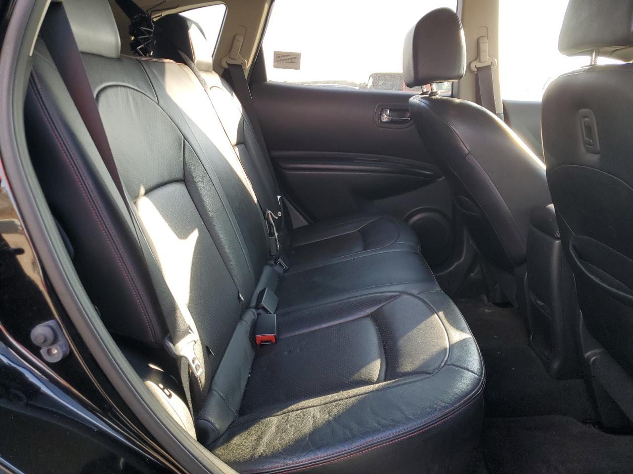 2012 Nissan Rogue - Image 11