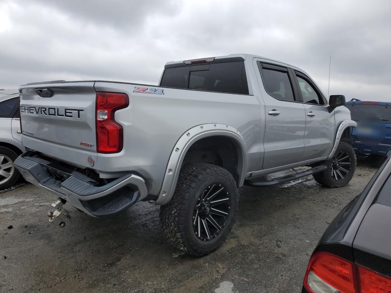 2019 Chevrolet Silverado - Image 3