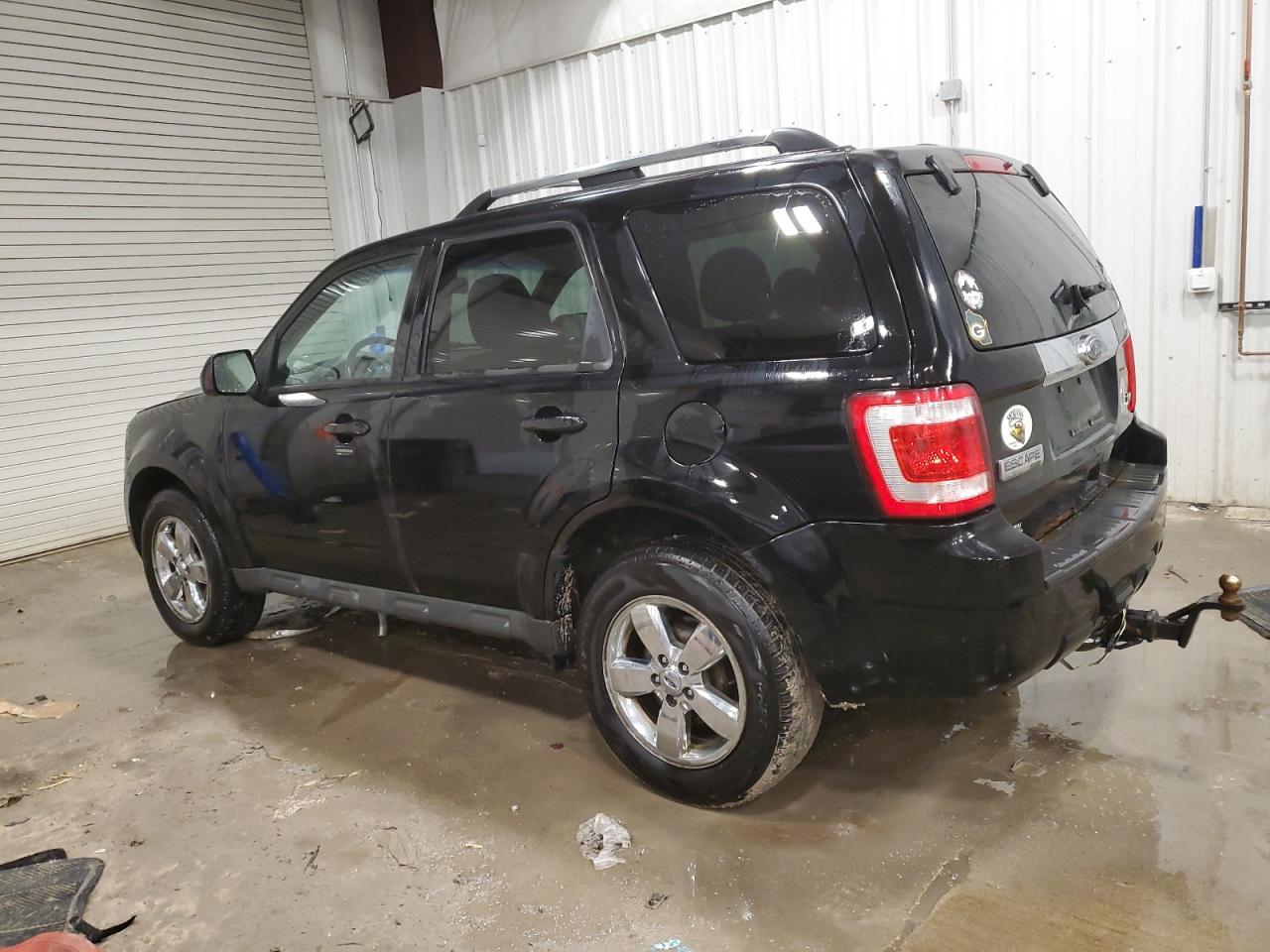 2010 Ford Escape - Image 2