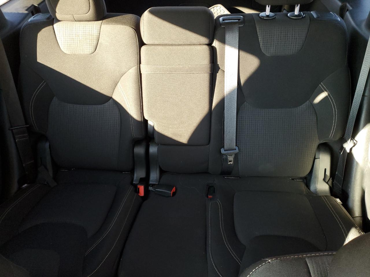 2016 Jeep Grand Cherokee - Image 10