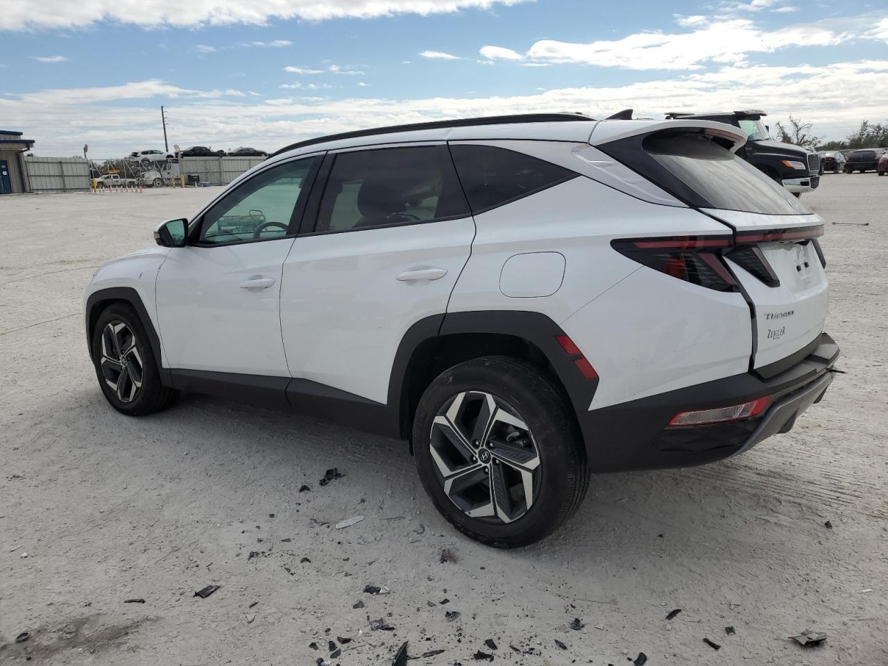 2022 Hyundai Tucson - Image 2