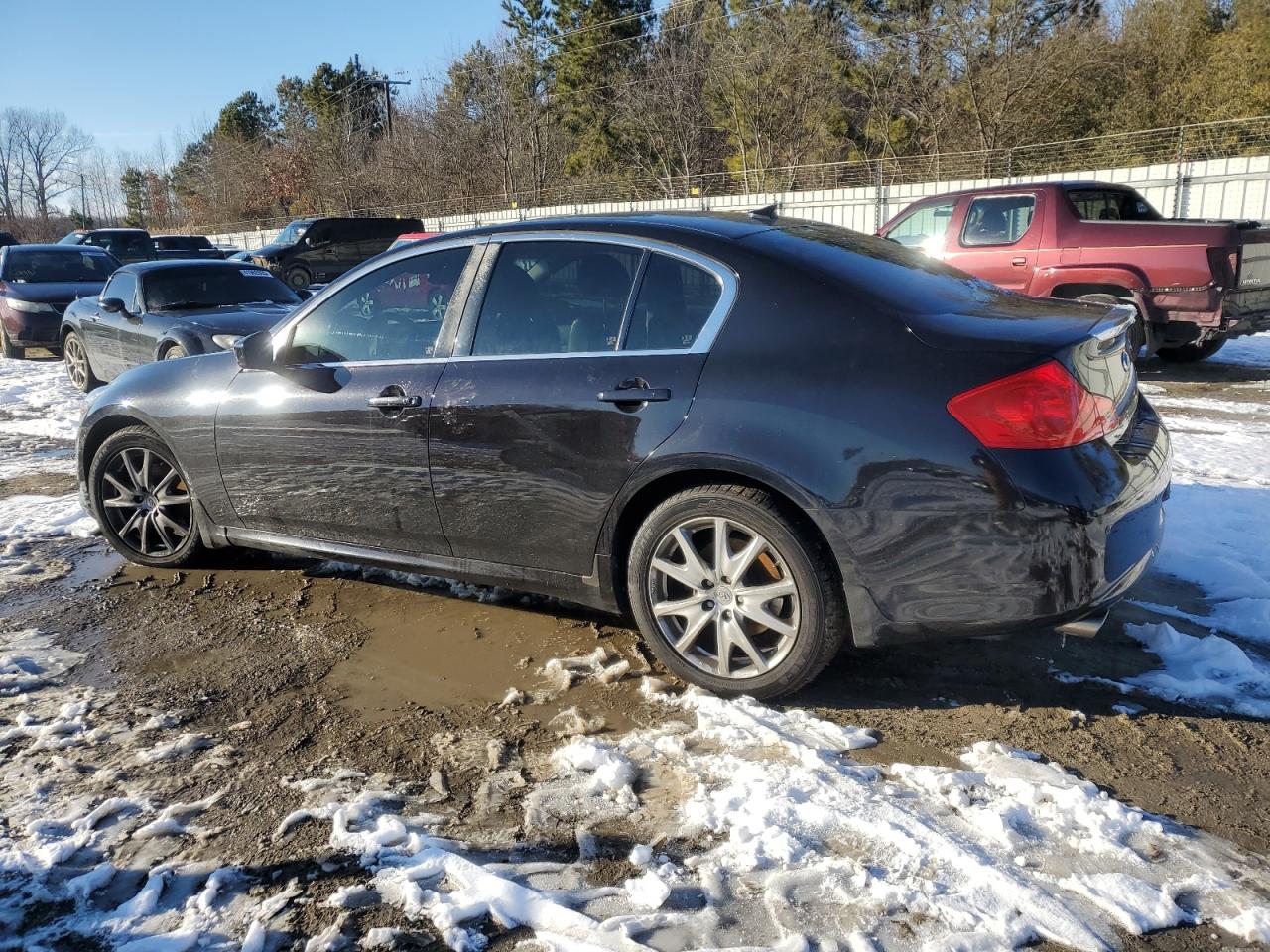 2012 Infiniti G - Image 2