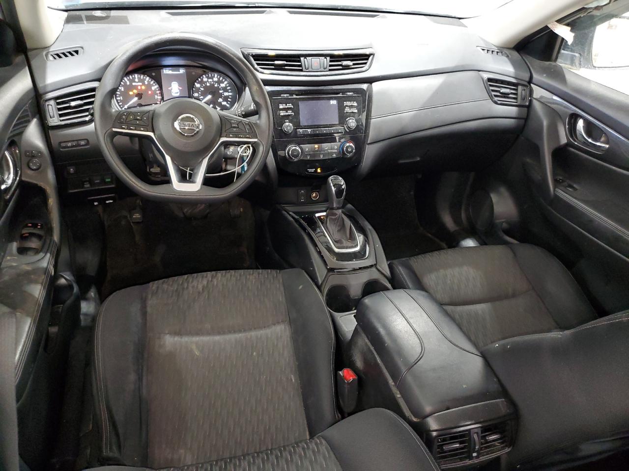 2017 Nissan Rogue - Image 8