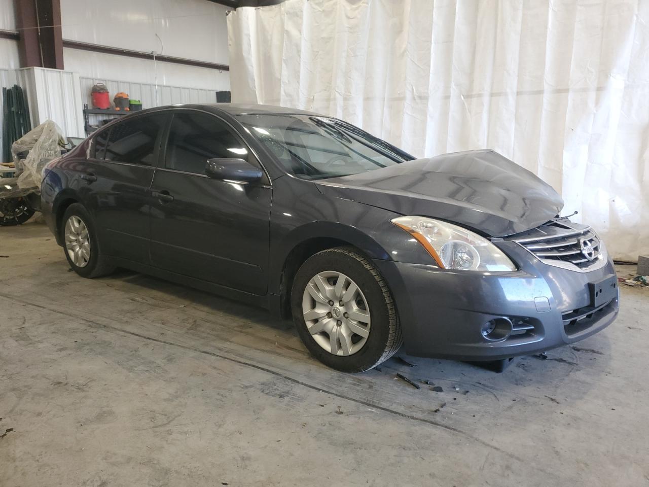 2010 Nissan Altima - Image 4