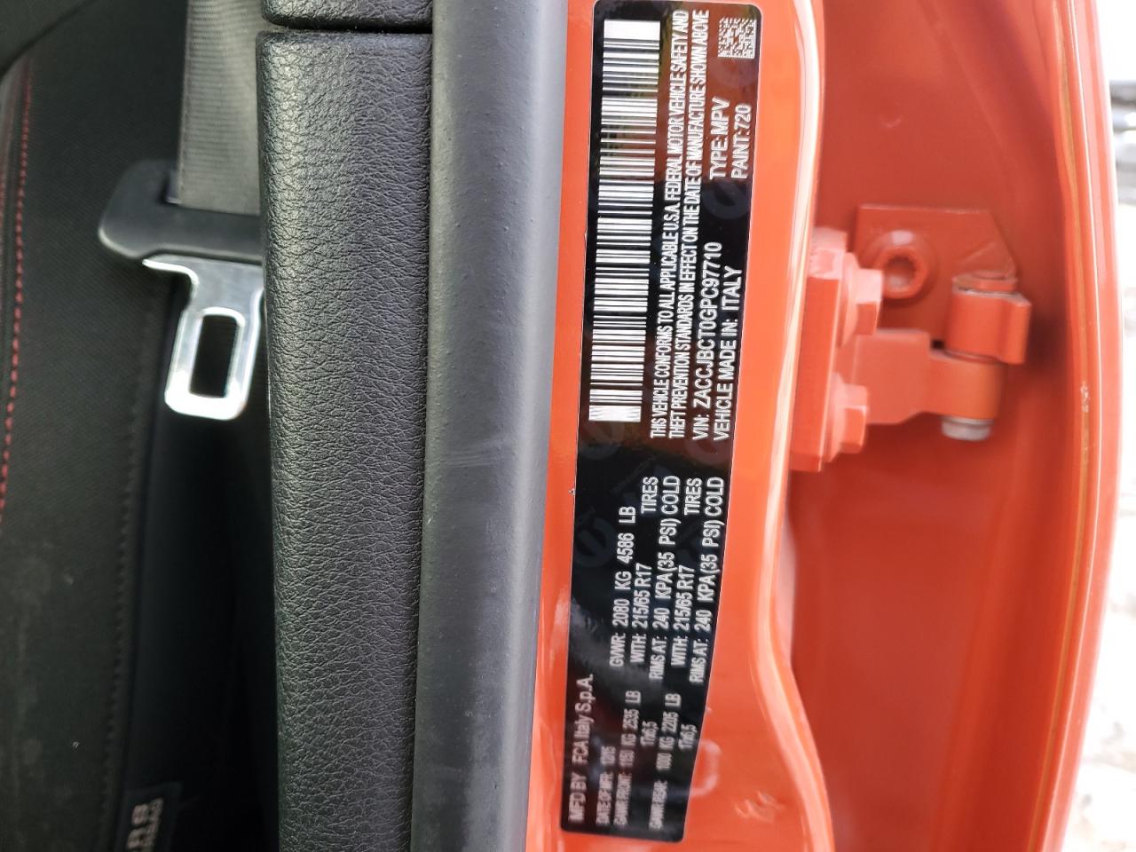 2016 Jeep Renegade - Image 12