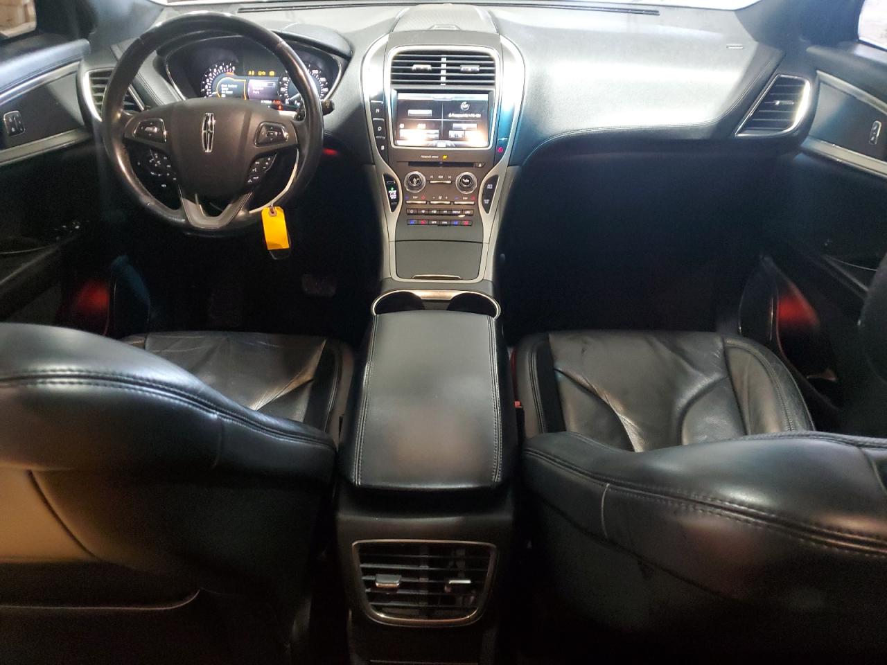 2016 Lincoln MKX - Image 8