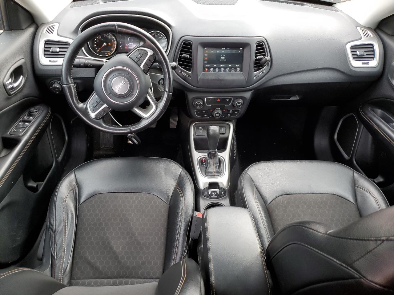 2020 Jeep Compass - Image 8