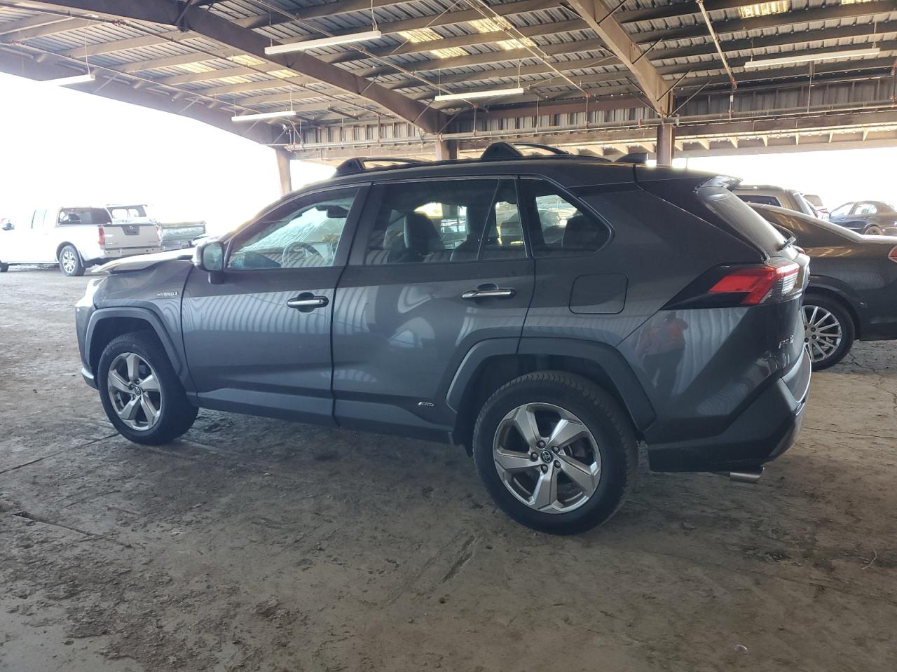 2020 Toyota RAV 4 - Image 2