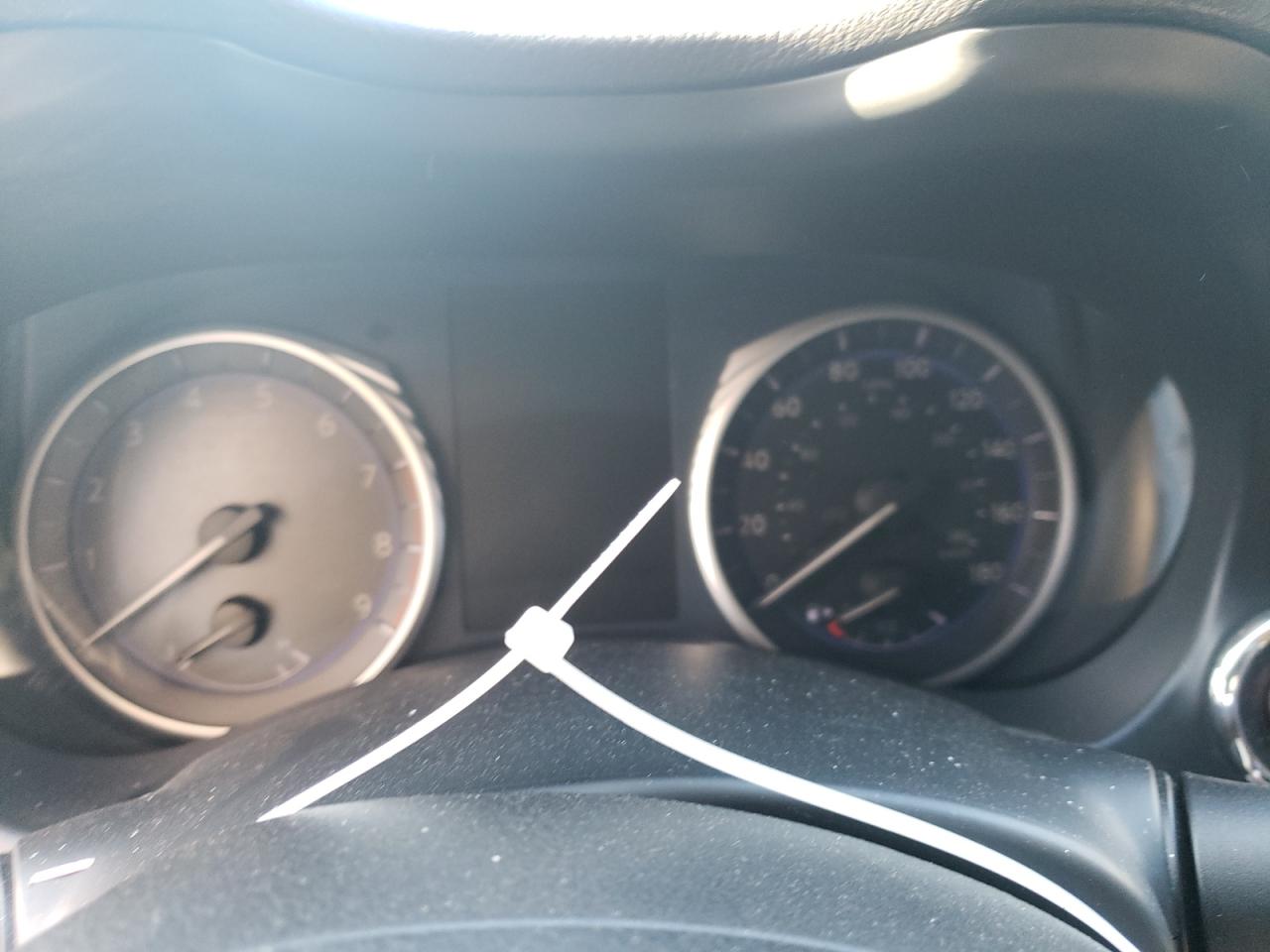 2016 Infiniti Q50 - Image 9