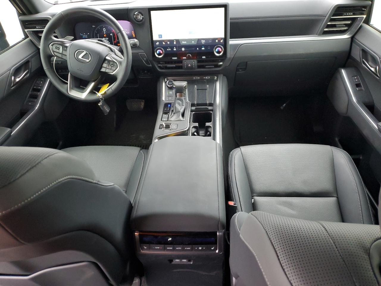 2024 Lexus GX - Image 8