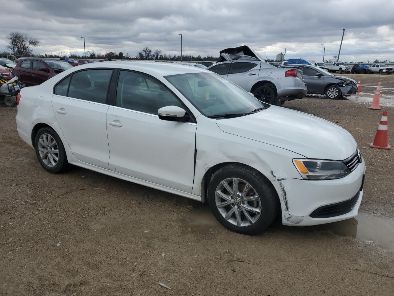 2014 Volkswagen Jetta - Image 4