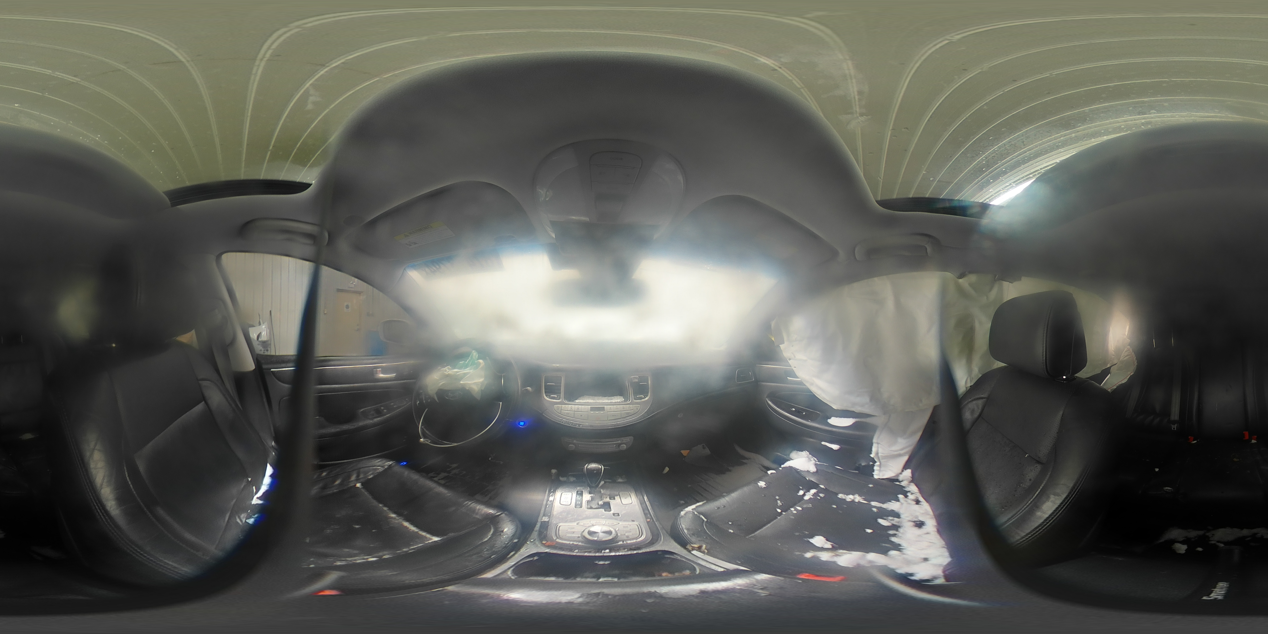 2013 Hyundai Genesis - Image 13