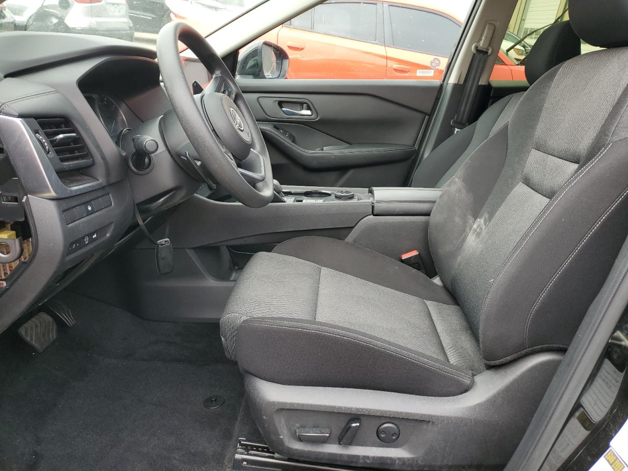 2024 Nissan Rogue - Image 7