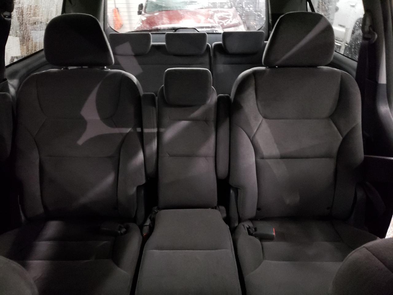 2005 Honda Odyssey - Image 10
