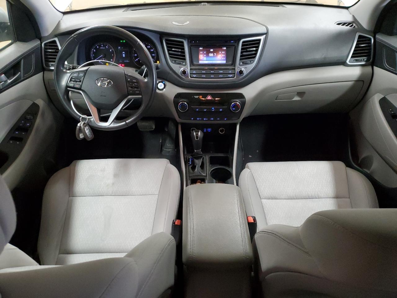 2016 Hyundai Tucson - Image 8