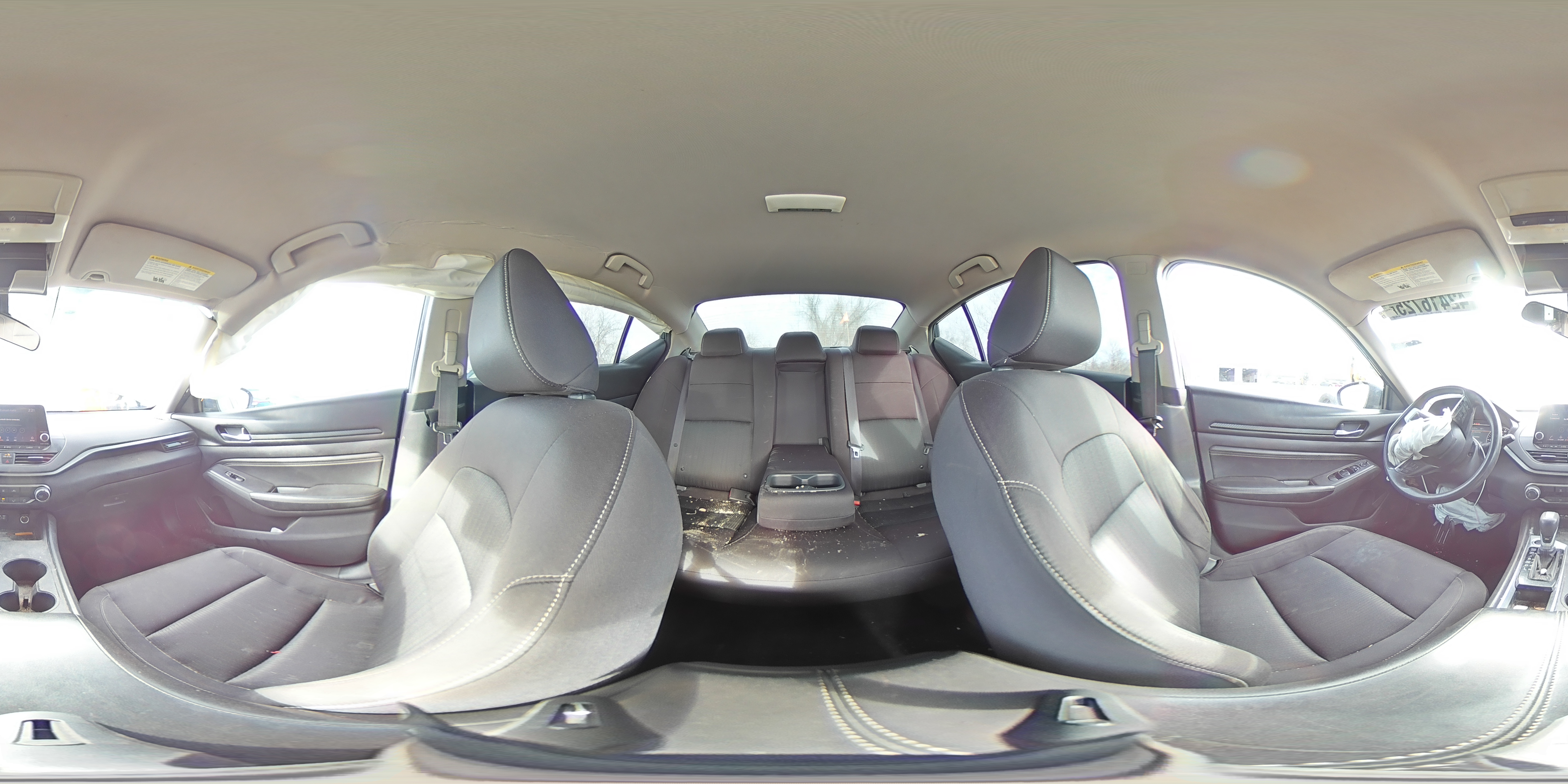 2019 Nissan Altima - Image 12