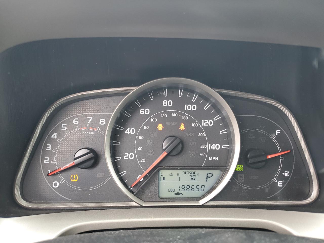 2014 Toyota RAV 4 - Image 9