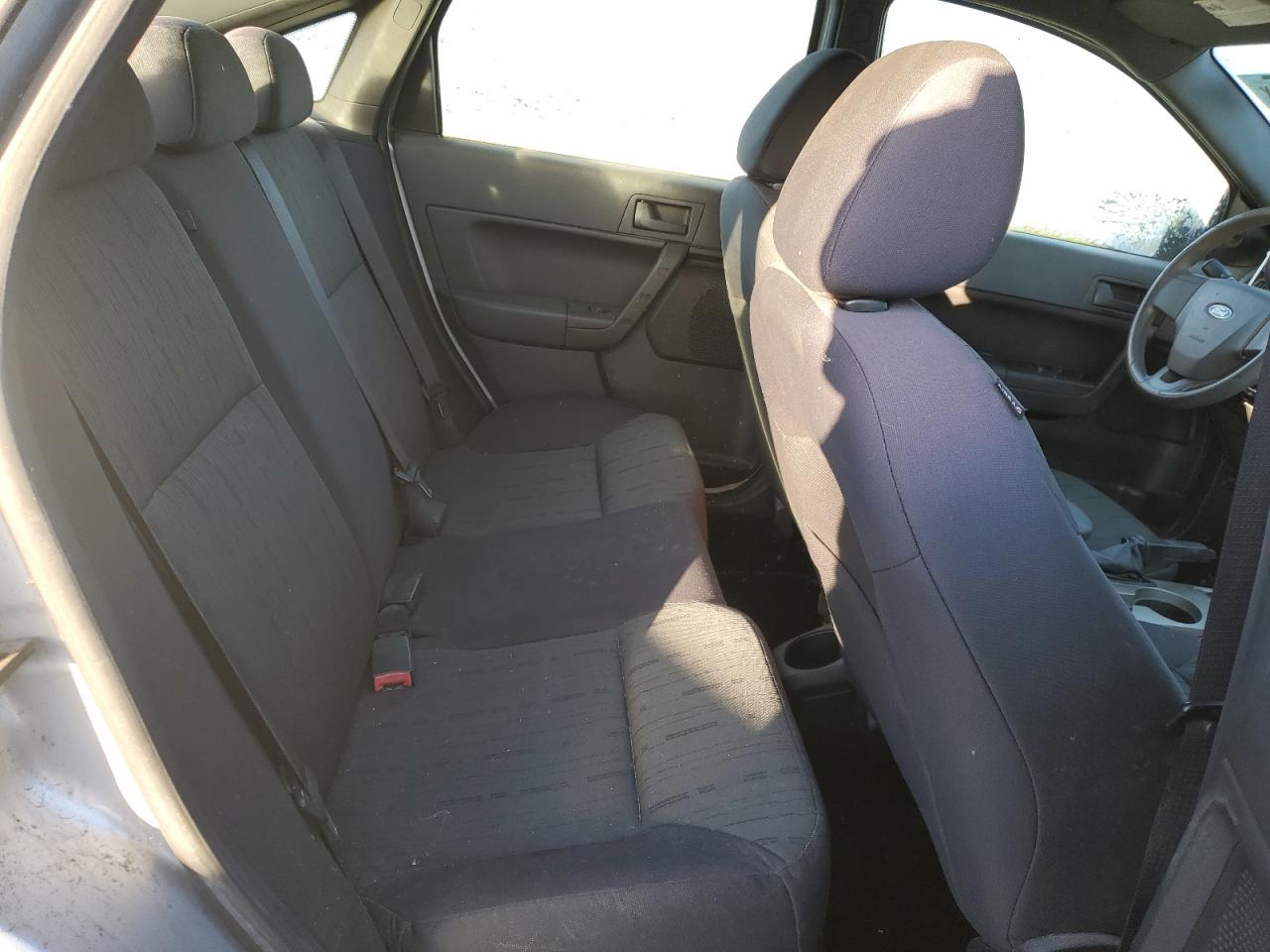 2011 Ford Focus - Image 11
