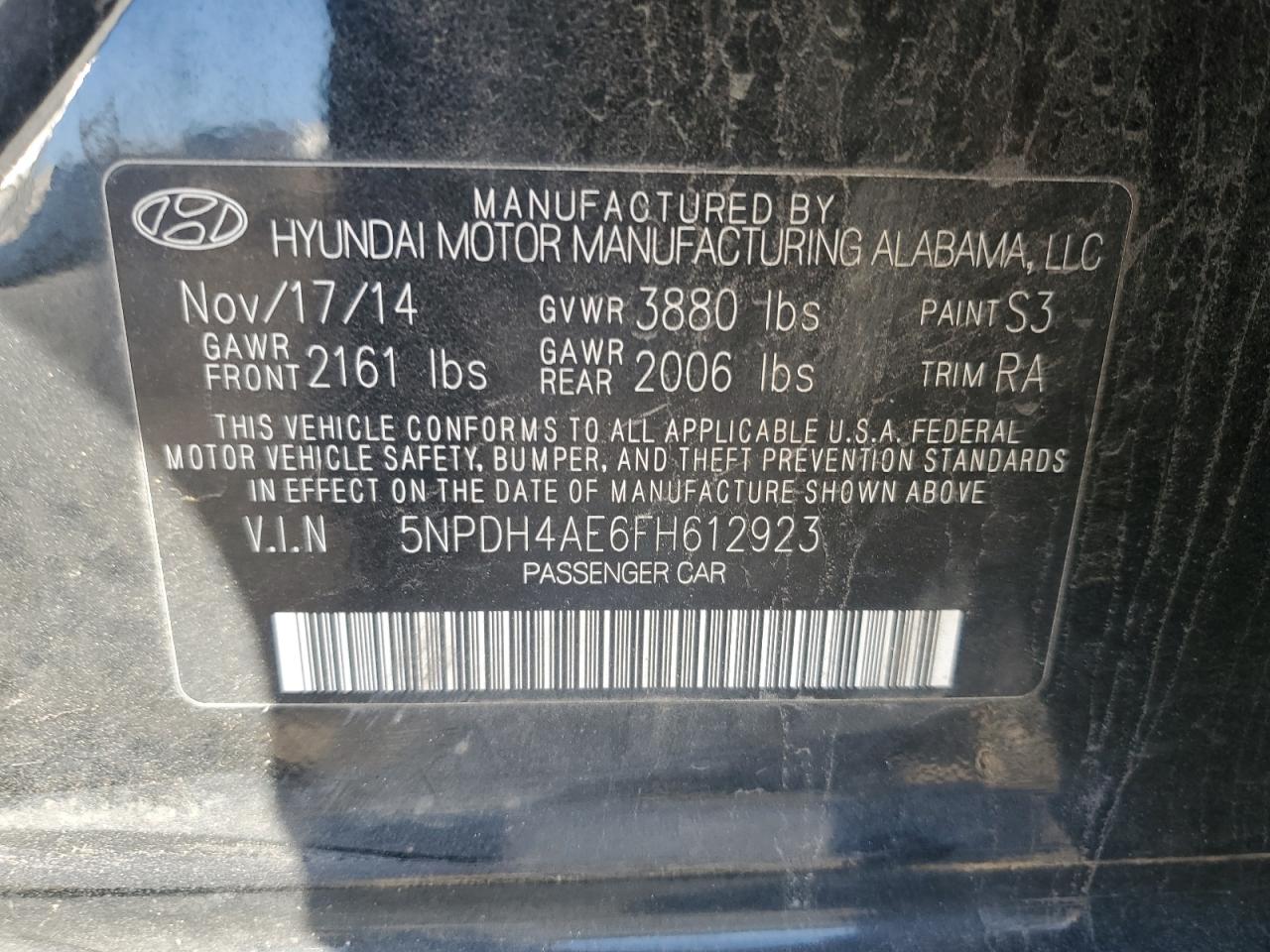 2015 Hyundai Elantra - Image 12