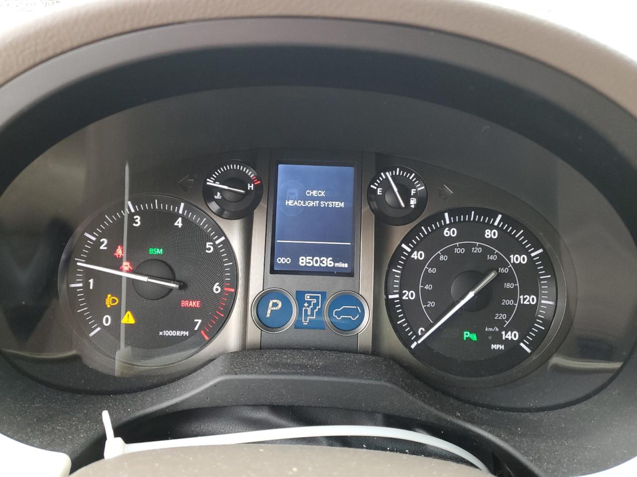 2016 Lexus GX - Image 9