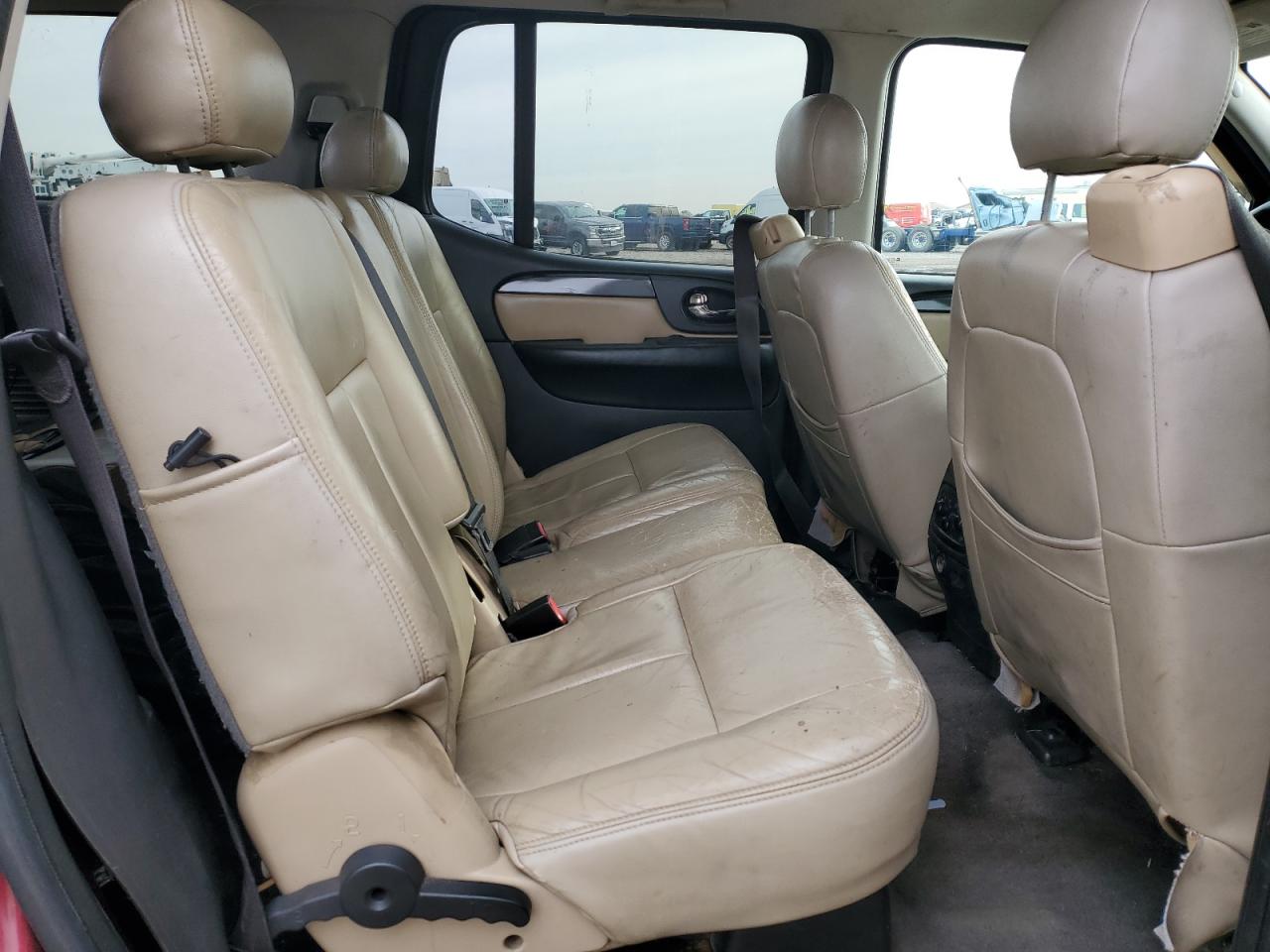 2006 GMC Envoy - Image 12