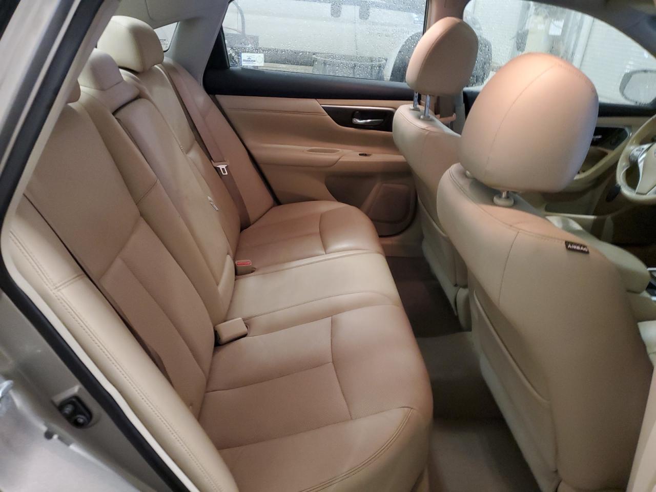 2013 Nissan Altima - Image 10