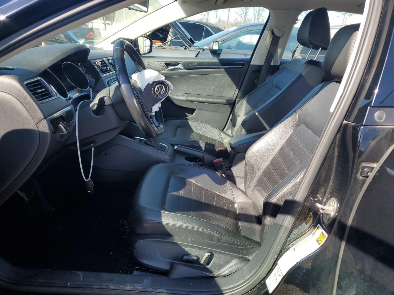 2015 Volkswagen Jetta - Image 7