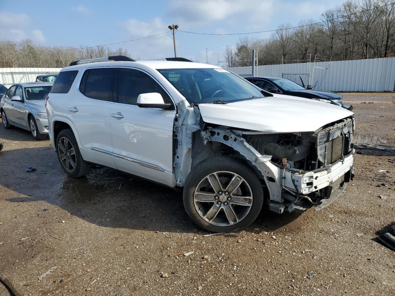 2017 GMC Acadia - Image 4
