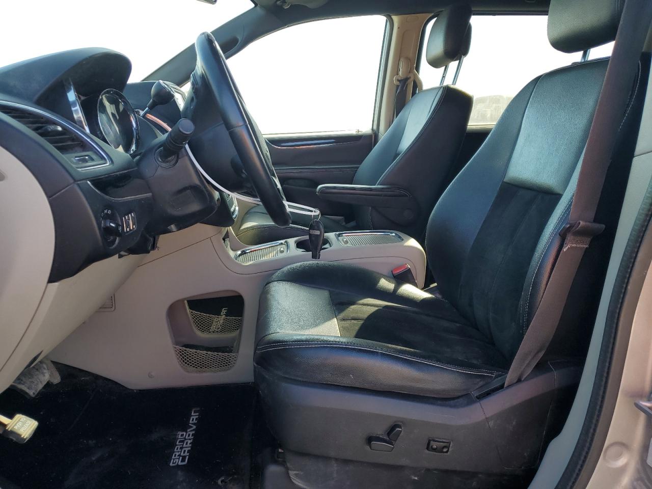 2016 Dodge Caravan - Image 7