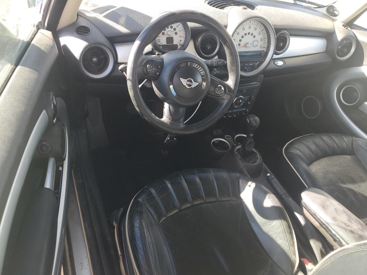 2013 MINI Cooper - Image 8
