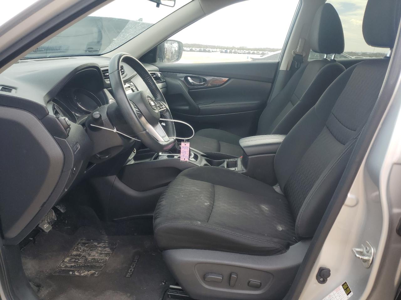 2018 Nissan Rogue - Image 7