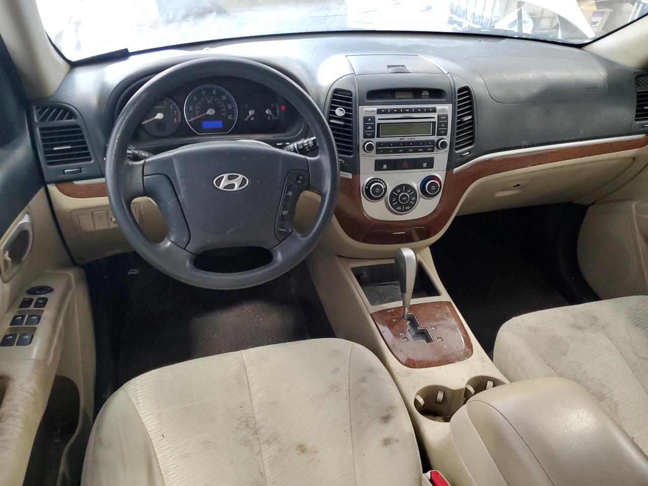 2008 Hyundai Santa Fe - Image 8