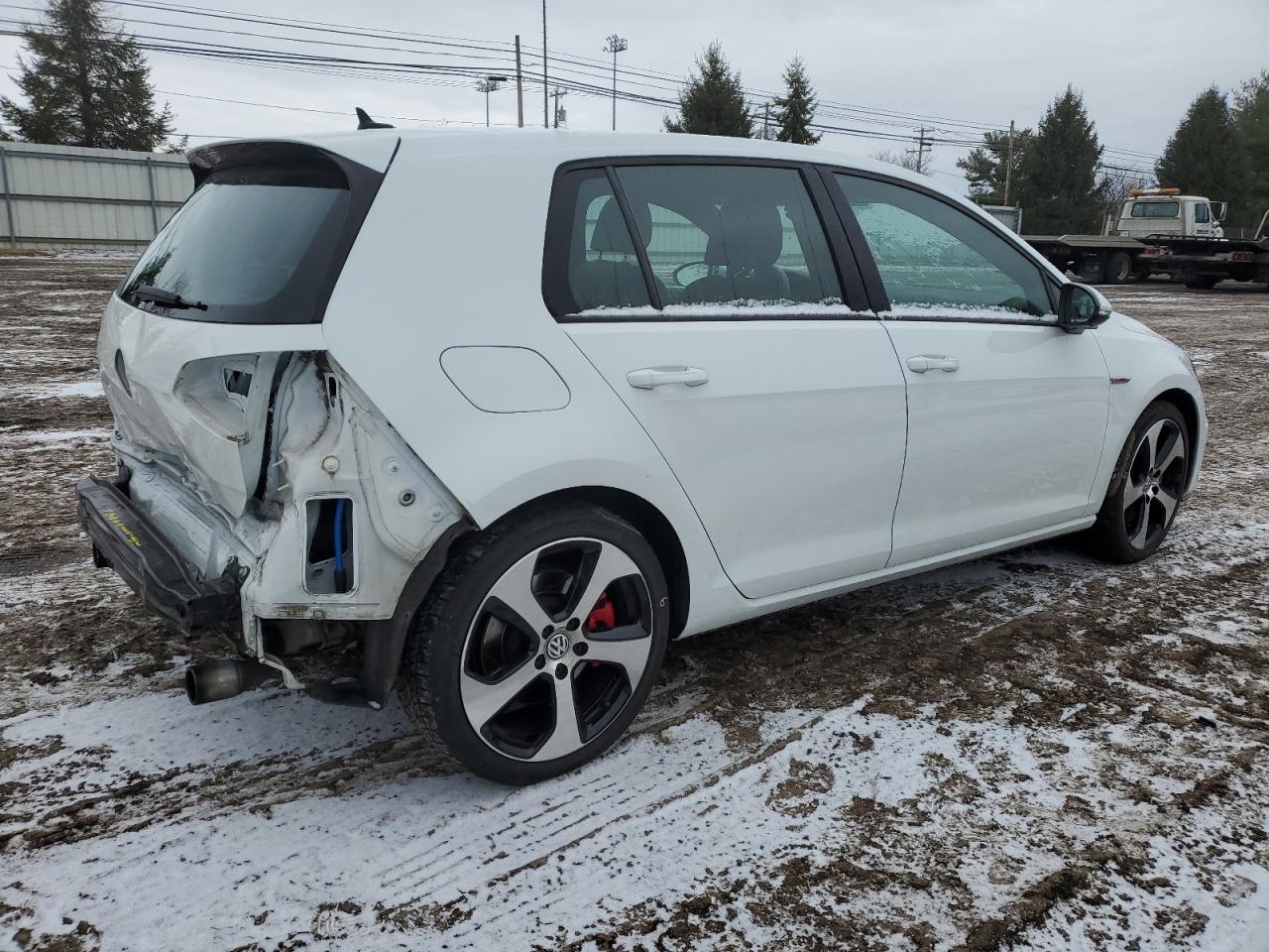 2015 Volkswagen GTI - Image 3