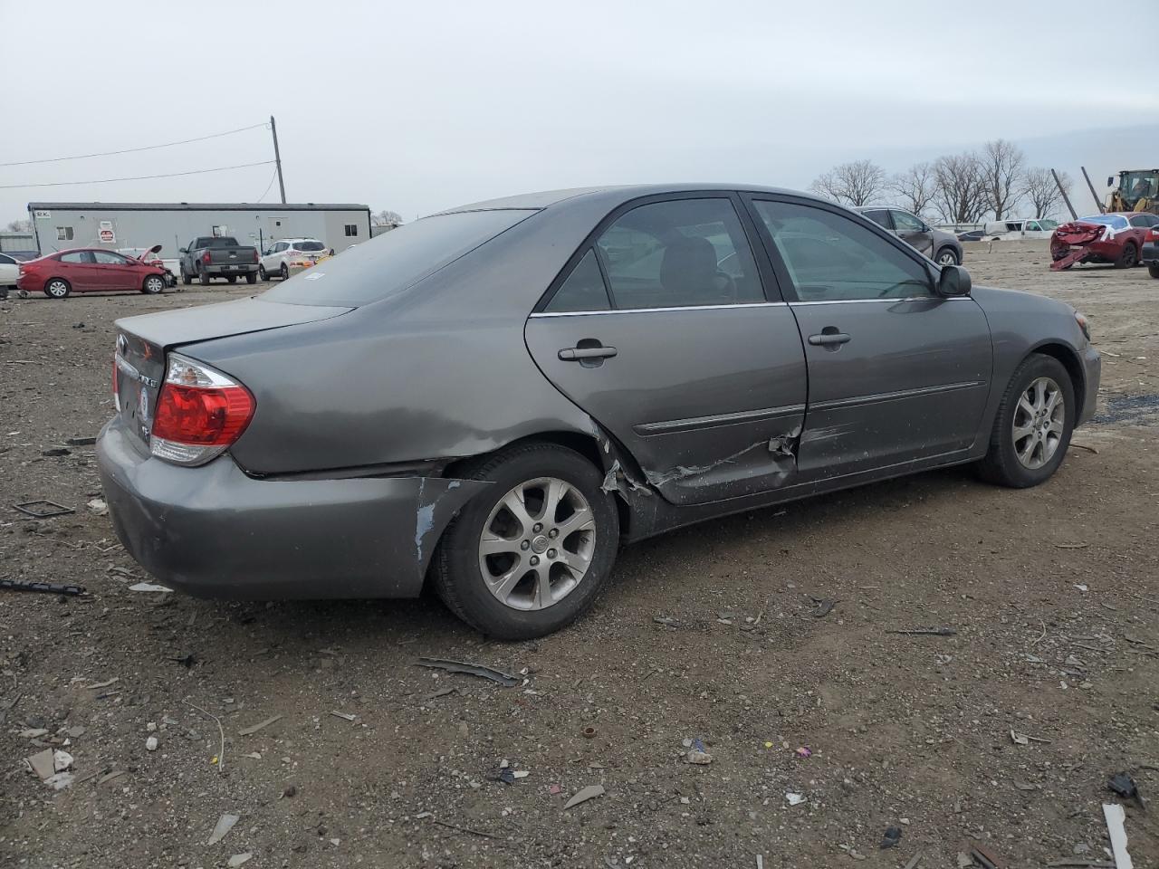 2005 Toyota Camry - Image 3