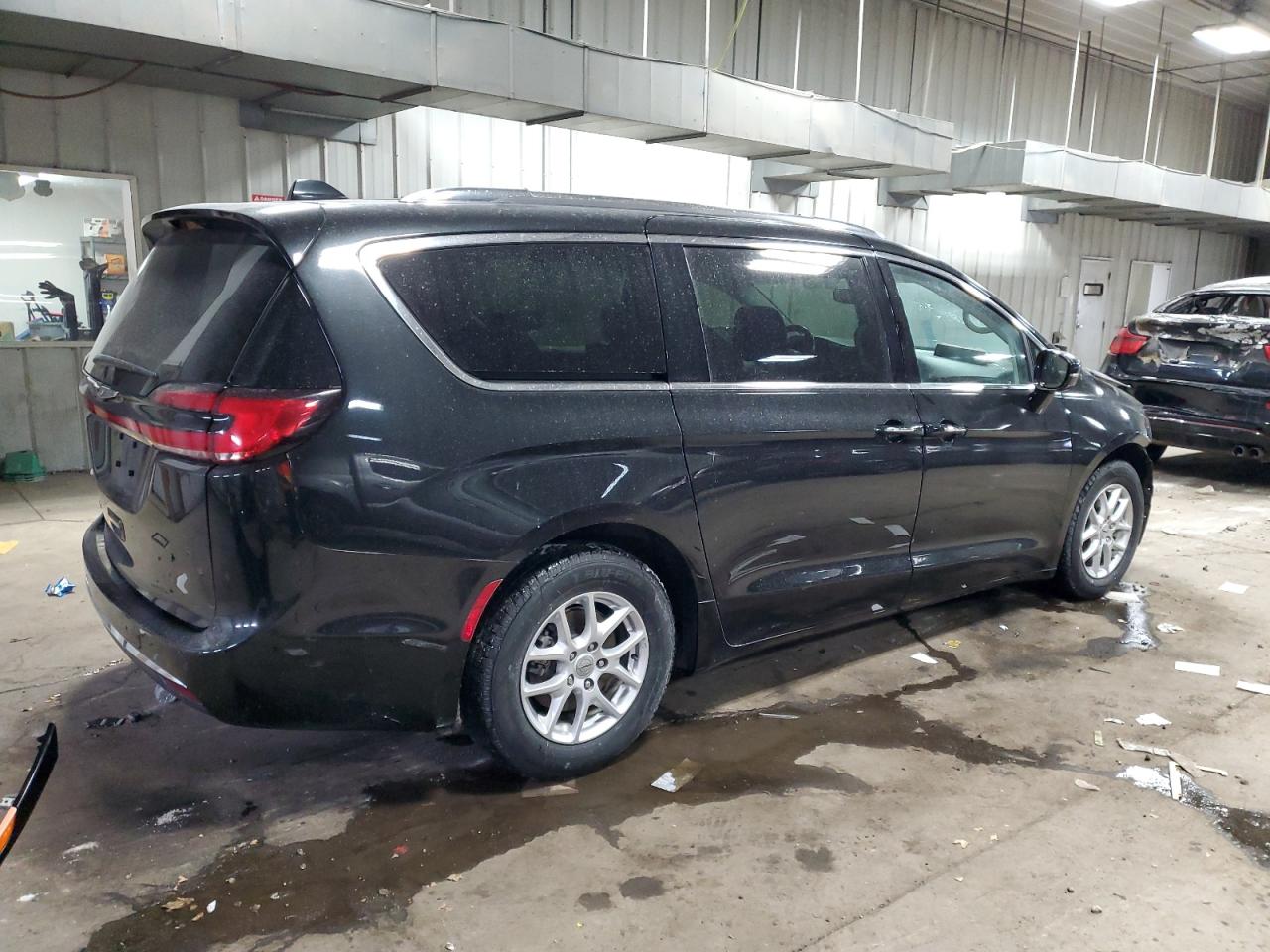 2021 Chrysler Pacifica - Image 3