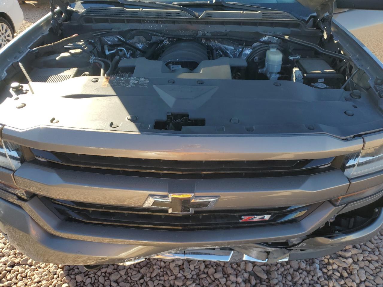 2017 Chevrolet Silverado - Image 11