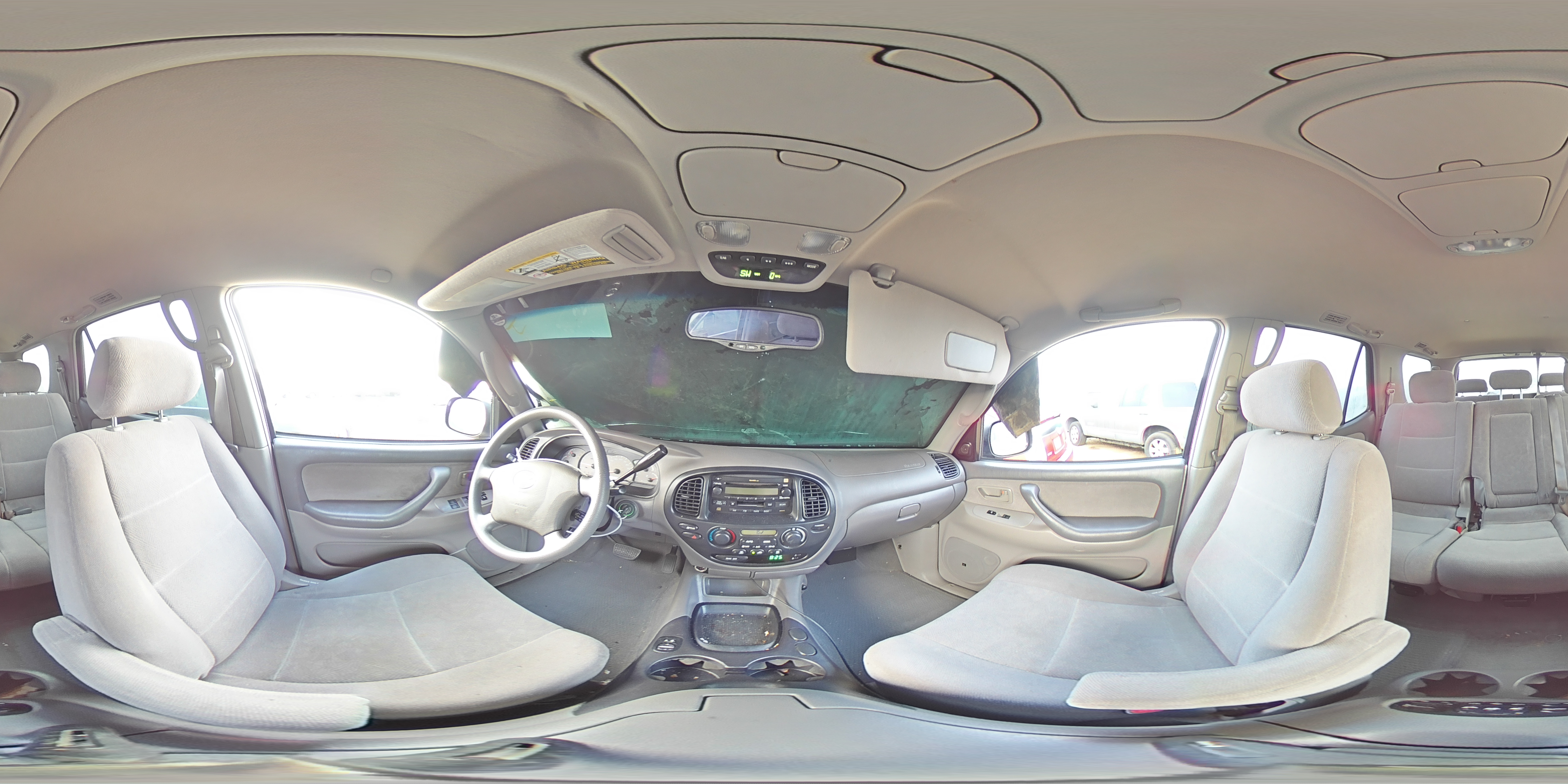 2004 Toyota Sequoia - Image 14