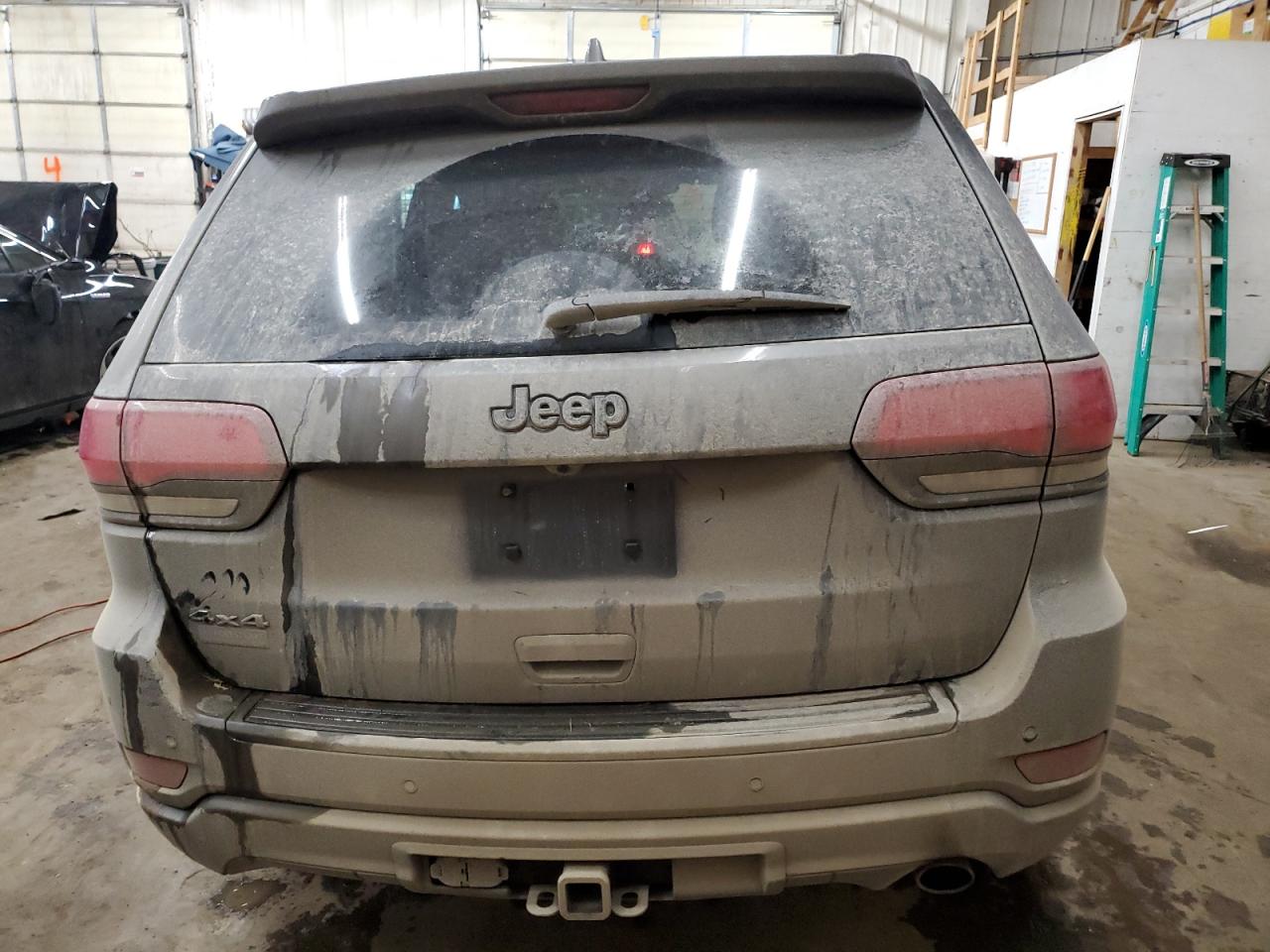 2019 Jeep Grand Cherokee - Image 6