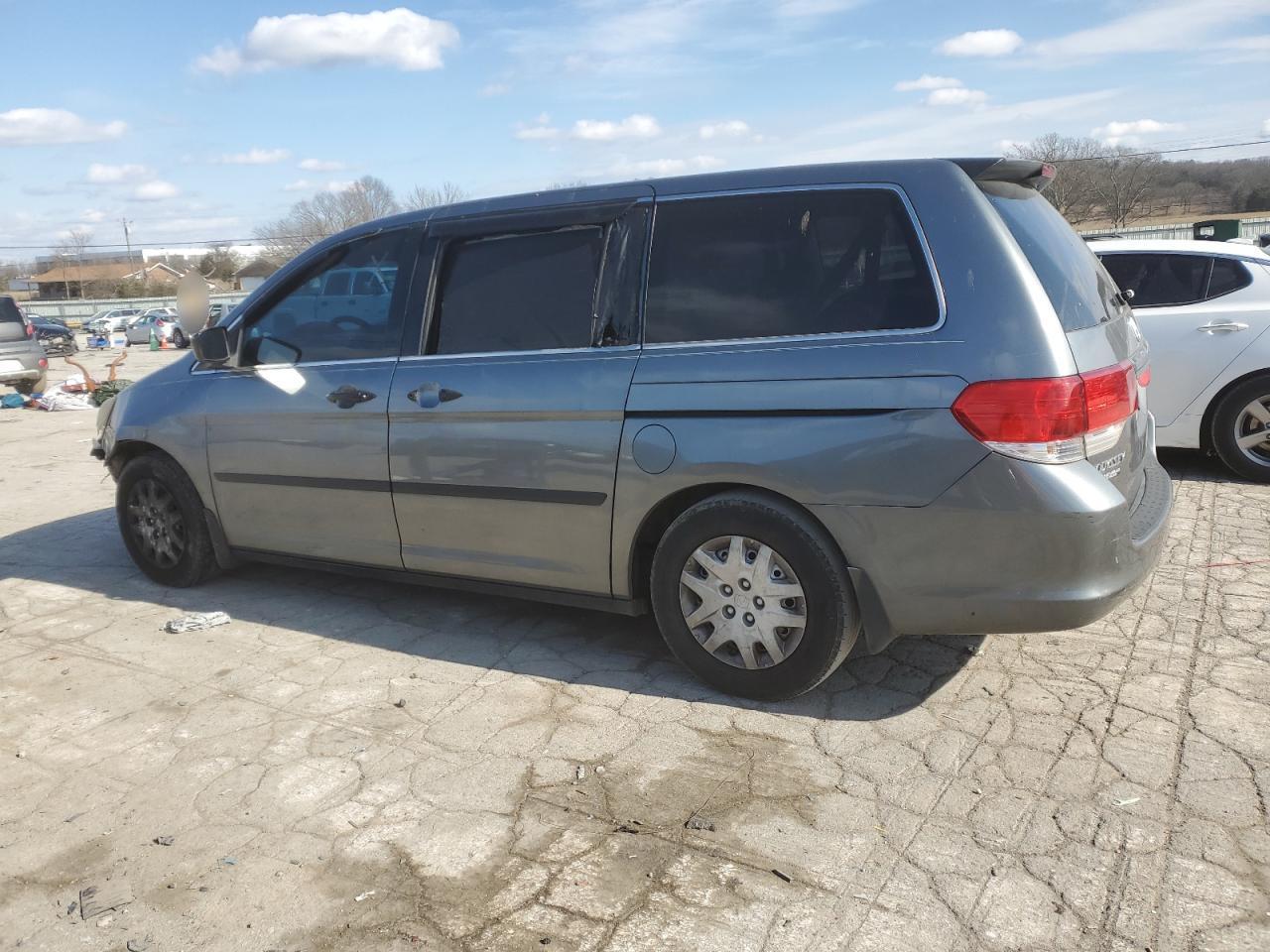 2009 Honda Odyssey - Image 2