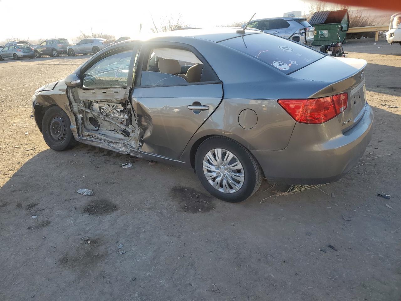 2010 Kia Forte - Image 2